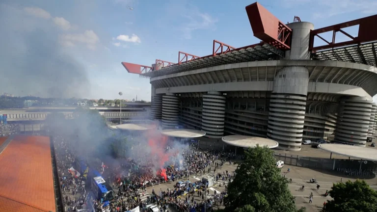 Via libera alla vendita dello stadio San Siro a Inter e Milan: cosa succede ora