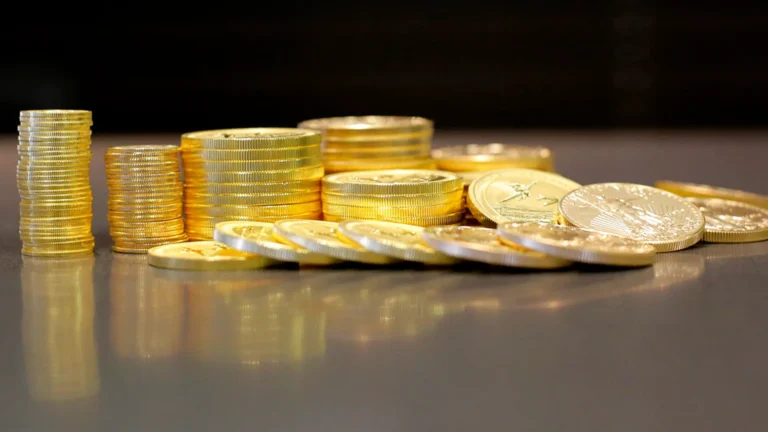 Il prezzo dell’oro raggiunge livelli record a causa dell’incertezza negli Stati Uniti