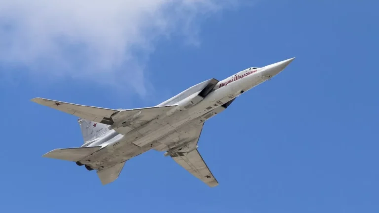 Due aerei russi entrano nello spazio aereo lituano, Nauseda: palese violazione