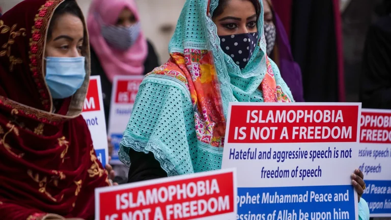 Italia: proposta di legge contro velo integrale, matrimoni forzati e finanziamenti a moschee