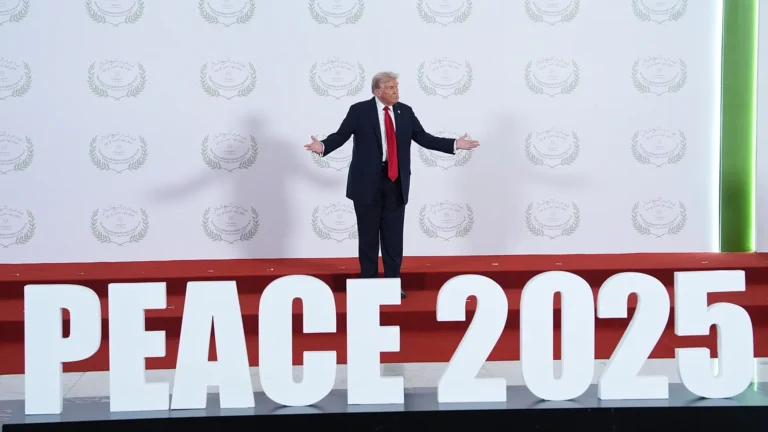 Trump si concentra sulla guerra della Russia in Ucraina, dopo aver ottenuto il cessate il fuoco a Gaza