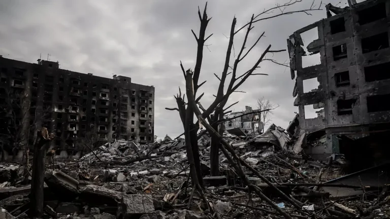 La Russia schiera 170mila militari per la spinta nella regione ucraina di Donetsk