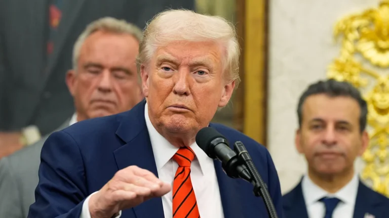 Trump annuncia nuovi dazi del 100% sulle importazioni cinesi