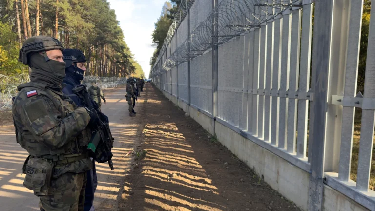 Polonia: agenti di frontiera scoprono un tunnel al confine con la Bielorussia