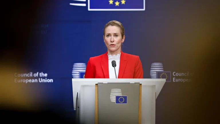 Ucraina, Kallas: accordo di pace dovrebbe limitare l’esercito russo piuttosto che quello ucraino