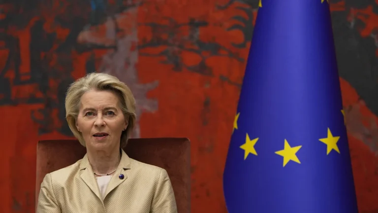 La presidente della Commissione Von der Leyen vuole istituire i servizi segreti europei