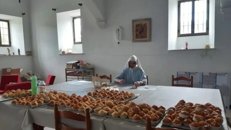 Spagna, suor Isabel arrestata: la Guardia Civil perquisisce il monastero delle religiose ribelli