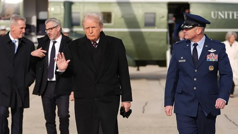 Stati Uniti: Trump non esclude una guerra con il Venezuela e premette attacchi mirati