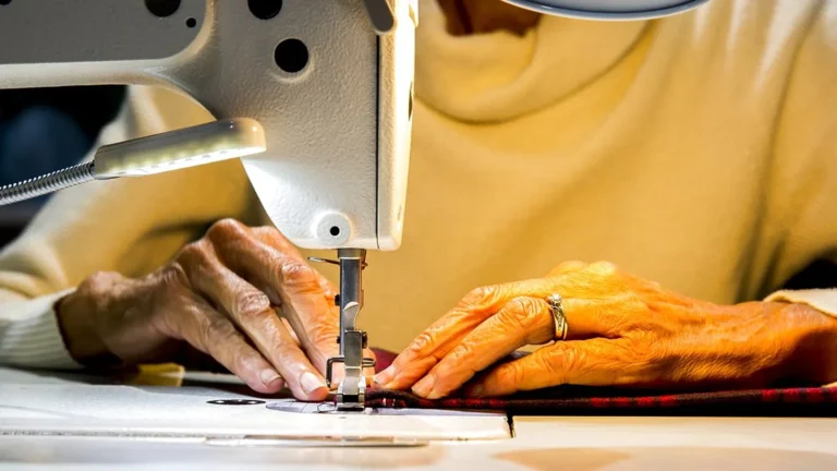 Caporalato nell’alta moda: 203 operai sfruttati, la Procura di Milano acquisisce documenti