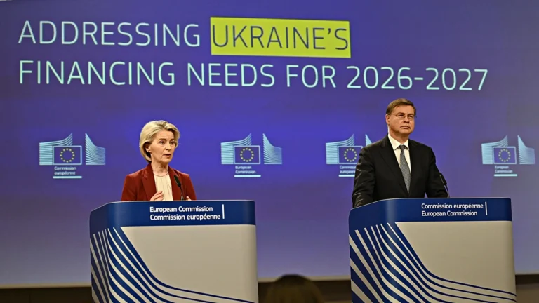 Prestito di riparazione per l’Ucraina, Euroclear avverte: è “molto fragile” e si rischia l’esodo degli investitori