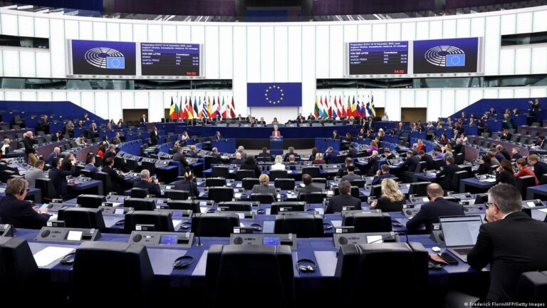 Il Parlamento europeo sotto osservazione – la lunga partita dell’influenza russa a Bruxelles
