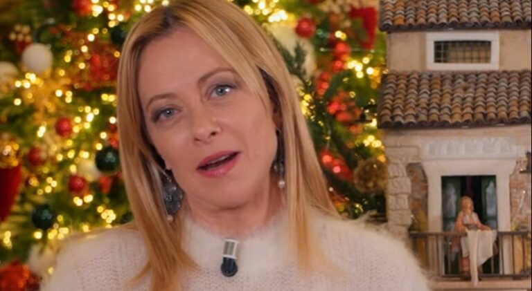 Gli auguri di Natale di Giorgia Meloni: “Siate orgogliosi della vostra identità”