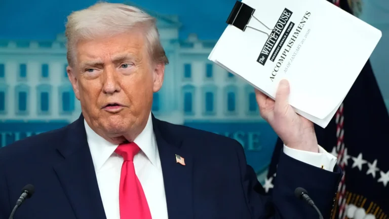 Stati Uniti, Trump: se Corte Suprema dichiara dazi illegali potremmo dover ripagare miliardi