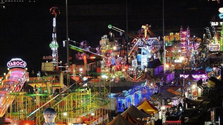 Genova, al Luna Park risuona “Faccetta nera”. Condanna del Comune e degli organizzatori
