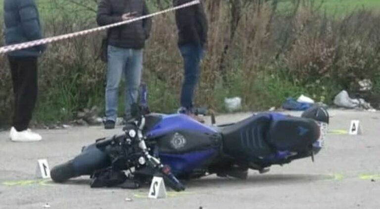 Moto, incidente mortale a Bari: vittime due giovanissimi
