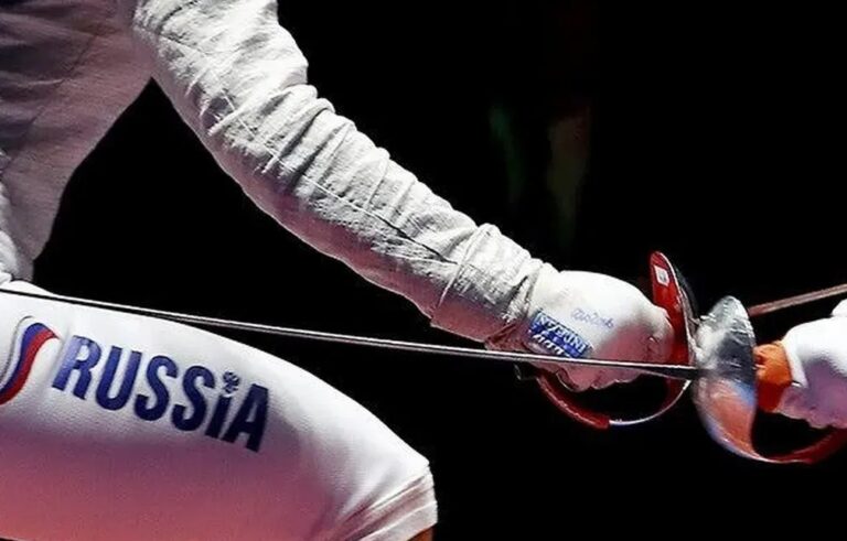 Lo sport come finzione di normalità: perché la scelta della FIE favorisce la propaganda di Mosca