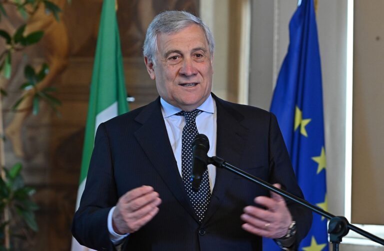 Tajani: “Felici per liberazione italiani, svolta con Rodriguez per nostra azione diplomatica”