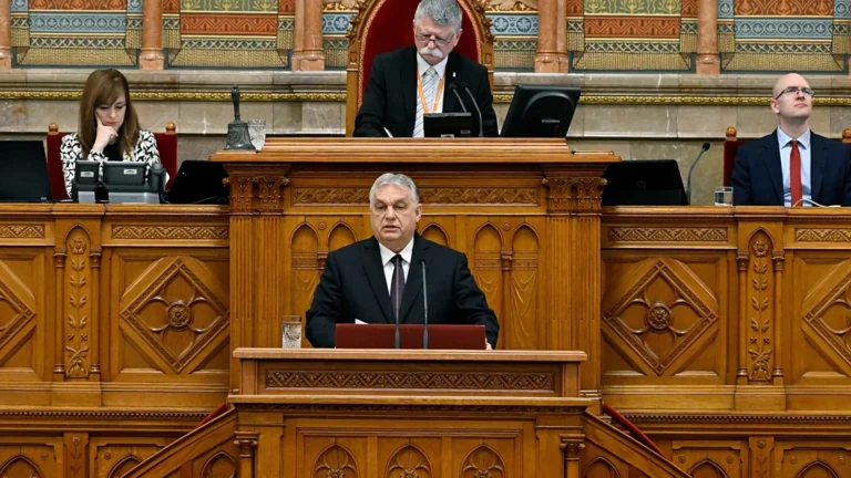Orbán schiera soldati per proteggere strutture energetiche critiche da presunte mosse dell’Ucraina