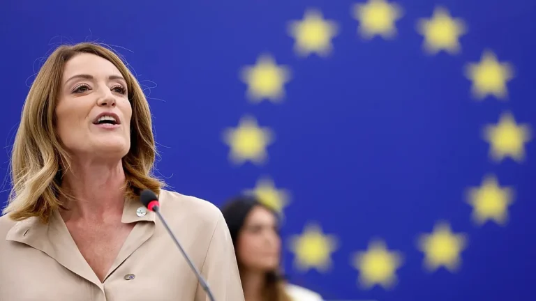 Il Parlamento europeo ha respinto la richiesta di minuto di silenzio per Quentin Deranque