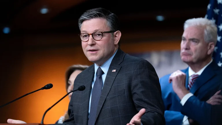 Camera Usa boccia i dazi di Trump contro il Canada