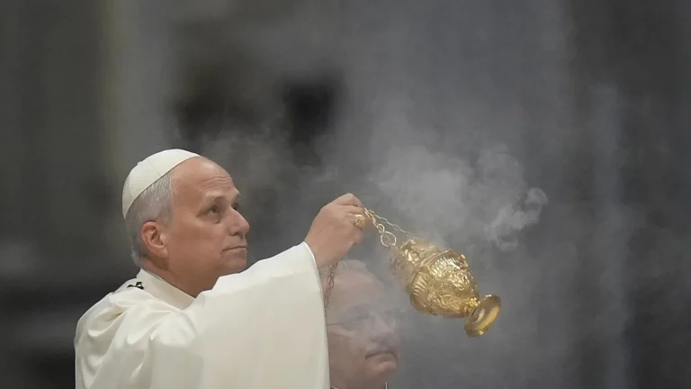 Vaticano userà l’IA per tradurre la Messa in 60 lingue a San Pietro