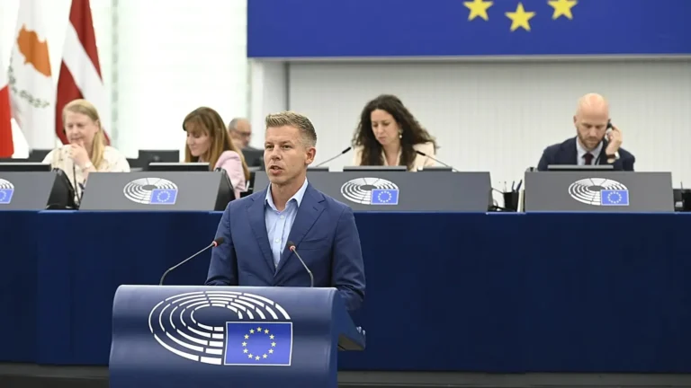 Il partito ungherese Tisza in rotta con il Ppe in vista delle elezioni contro Orbán