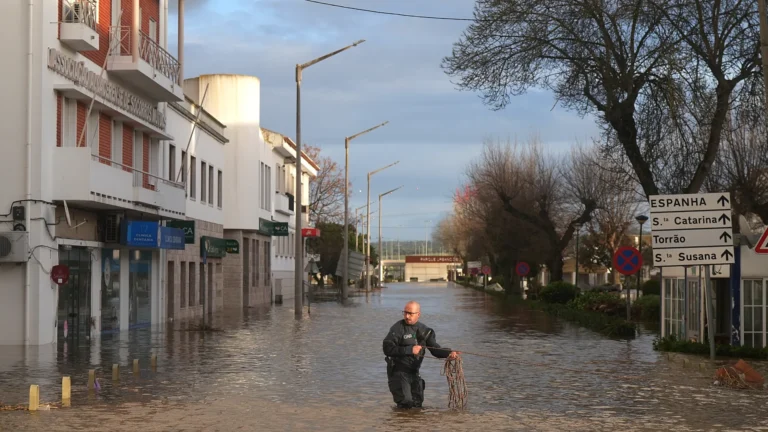 In Portogallo 16 vittime per il maltempo, coppia di anziani dispersa da cinque giorni