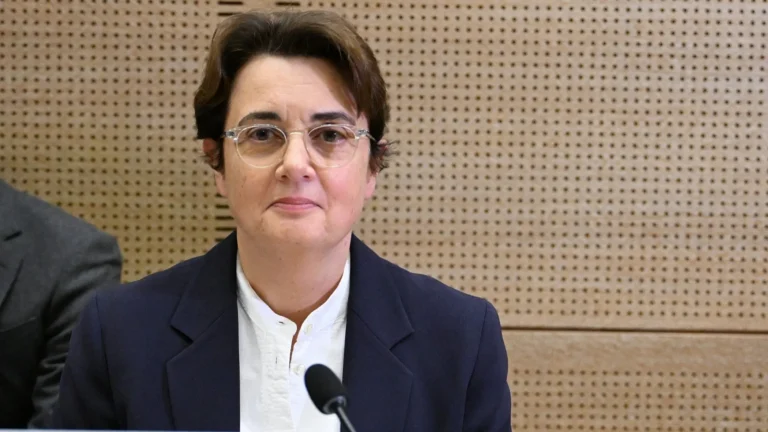 Louvre, la direttrice Laurence des Cars si dimette tra polemiche sulla sicurezza francese