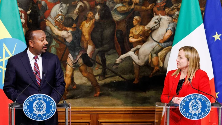 Meloni in Africa per il piano Mattei