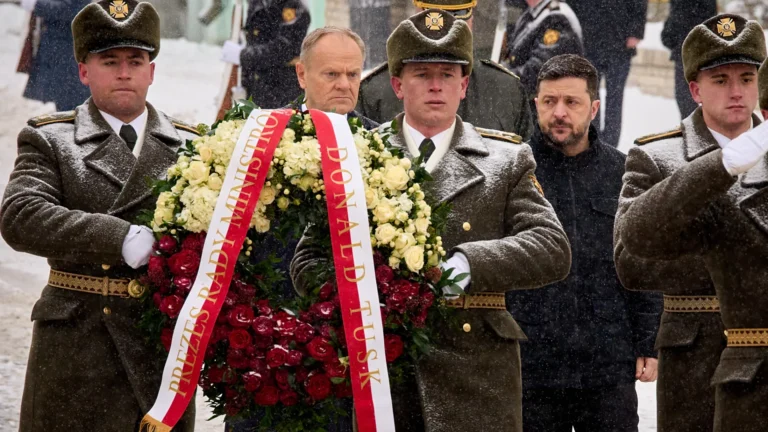 Tusk a Kiev: “La Polonia è pronta a consegnare aerei MiG-29 all’Ucraina in questo momento”