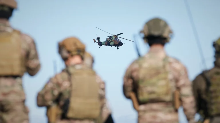 Portogallo, un giovane tenta di vendere informazioni sulla Nato alla Russia