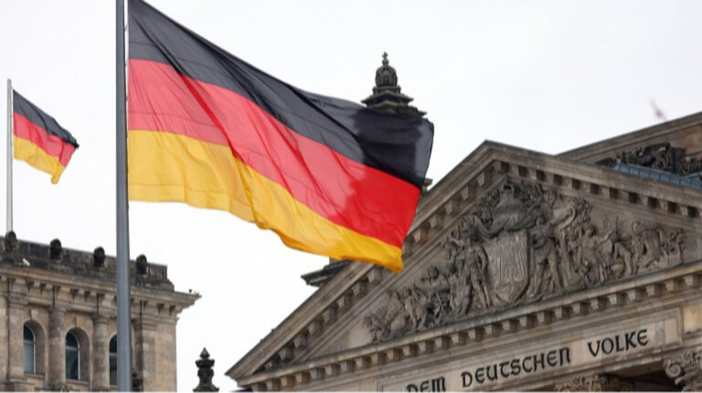 Le navi militari tedesche sotto attacco: quando la guerra ibrida entra nei porti europei