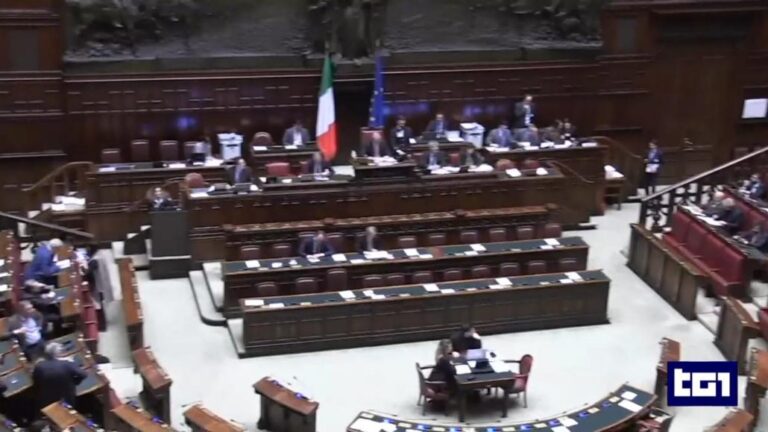 Maggioranza e opposizione discutono di economia e sicurezza