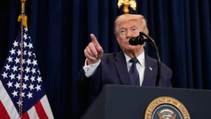 Guerra in Iran finirà “molto presto”, dice Donal Trump, mette in guardia Teheran contro interruzioni dei flussi di petrolio