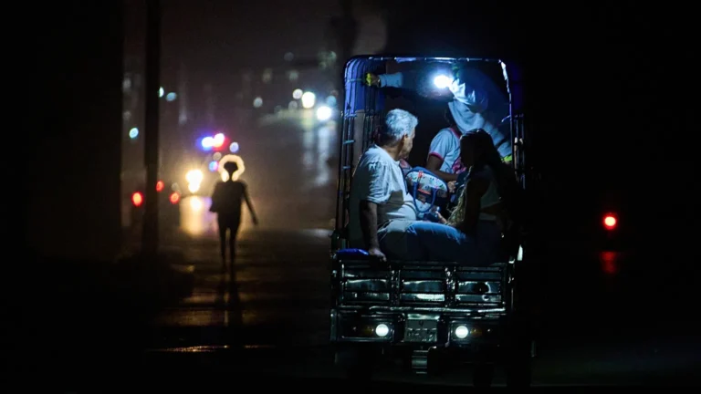 Nuovo blackout a Cuba: 10 milioni di persone senza luce