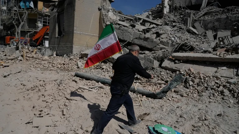 La diaspora iraniana in piazza a Roma: le voci di chi vuole la libertà e la fine del regime
