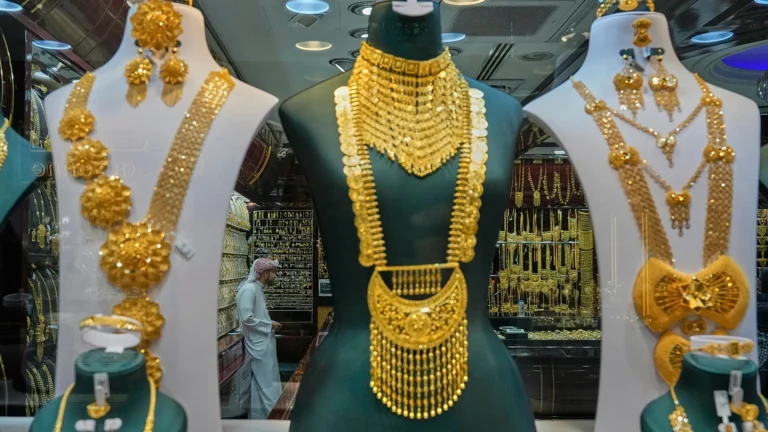 Crollano oro e argento: perché cala la domanda di beni rifugio con la guerra in Iran