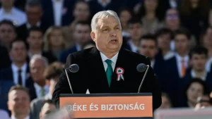 Ungheria a un mese dal voto, Orbán ai suoi sostenitori: “I nostri figli non moriranno per l’Ucraina”