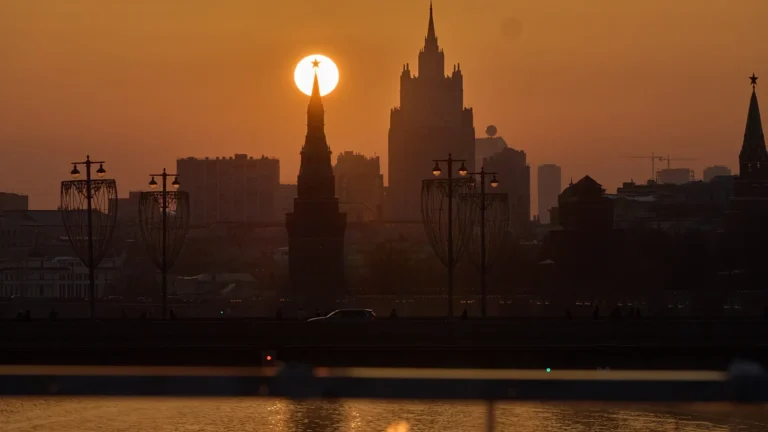 Kiev attacca Bryansk con missili europei: Mosca convoca gli ambasciatori di Francia e Regno Unito