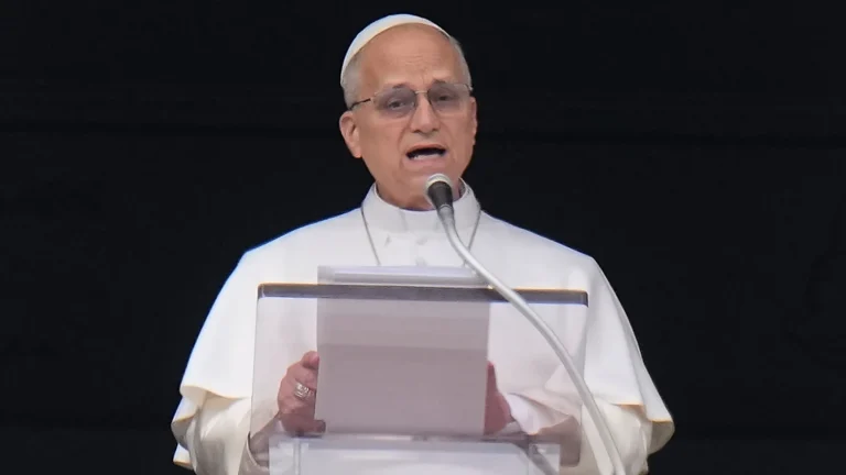 Crisi iraniana, Papa Leone mette in guardia contro la “voragine irreparabile della guerra”