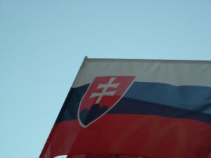 Bratislava tra pragmatismo e ambiguità: il caso Blanár riaccende il dibattito sulla linea slovacca verso Mosca