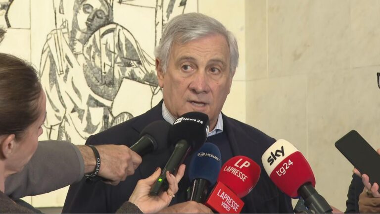 Tajani: “Abbiamo ridotto il personale delle ambasciate a Beirut e Bagdad. Rientrati 25mila italiani”