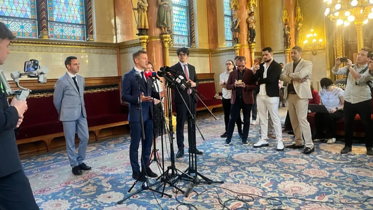 Péter Magyar: l’oleodotto Druzhba potrebbe ripartire la prossima settimana