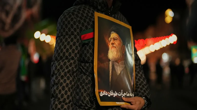 Iran, raid Usa-Israele su petrolchimico e nucleare: ucciso Asghar Bagheri delle Forze Quds