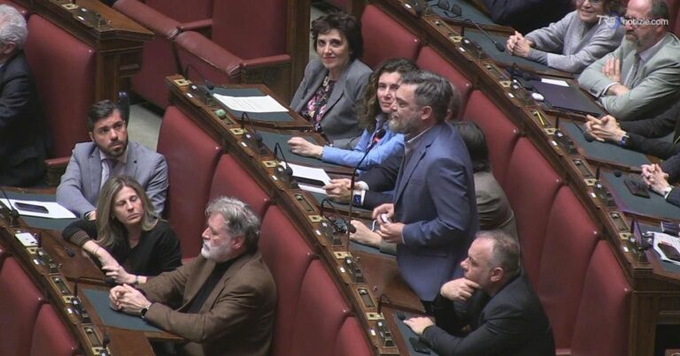 Il governo tenta l’equilibrismo su Trump e guerra, opposizioni all’attacco