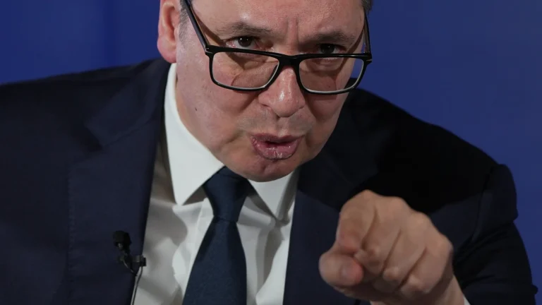 Scontro tra Aleksandar Vučić e Péter Magyar sulla frase Putin “padrino”