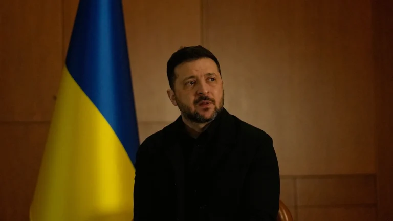 Difesa e guerra in Ucraina, Zelensky da Merz a Berlino per consultazioni strategiche