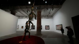 Biennale di Venezia: Ministero della Cultura invia ispettori per padiglione russo, appoggio dell’Ue