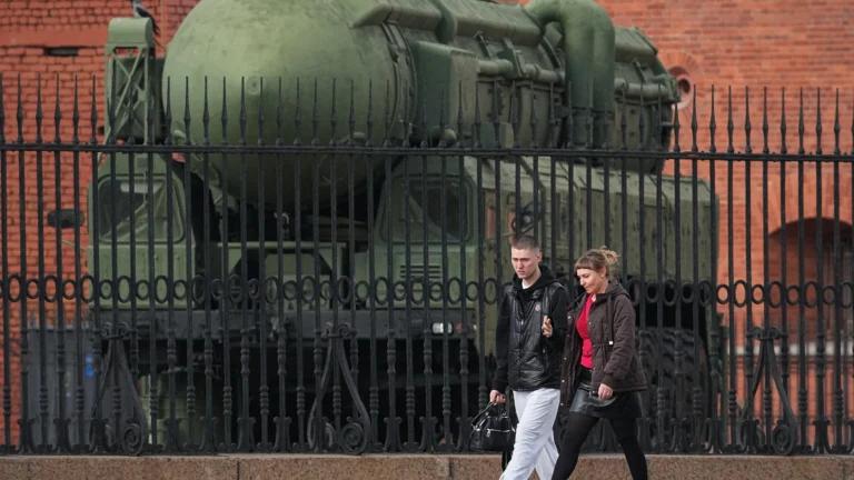 “Possibili obiettivi militari’: la Russia pubblica indirizzi di aziende in Europa, e cita anche l’Italia