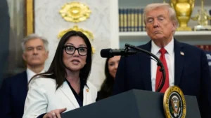 Il Segretario al Lavoro statunitense Lori Chavez-DeRemer lascia l’amministrazione Trump dopo le accuse di cattiva condotta